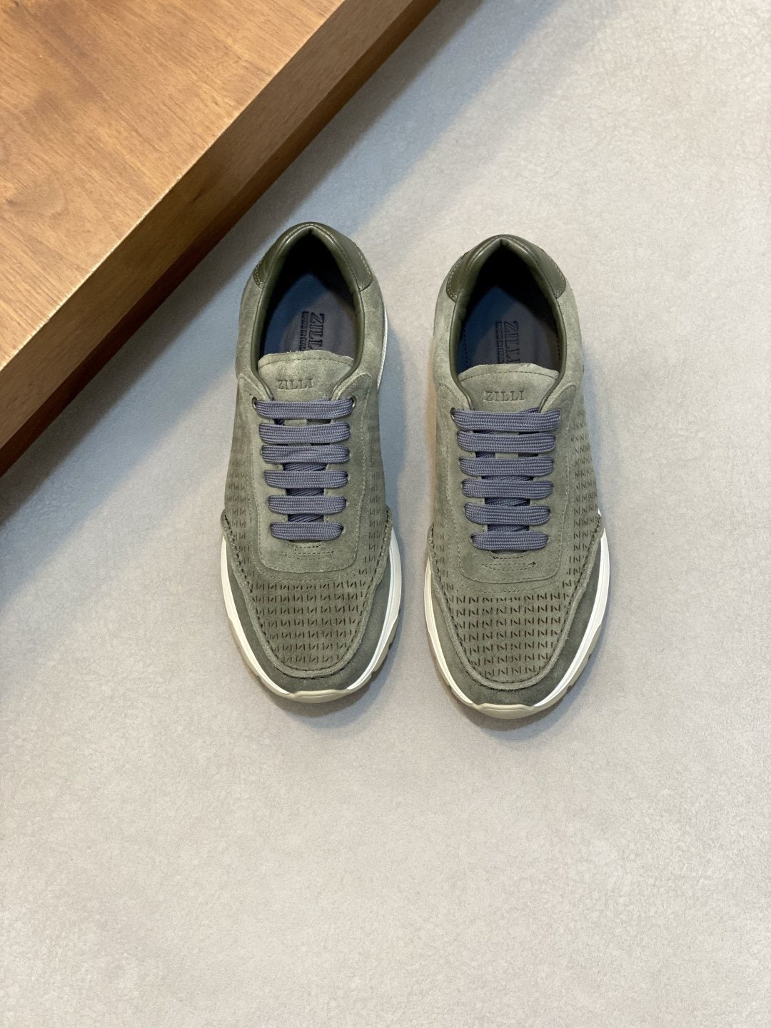 Zilli Textured Lace-Up Sneakers — front